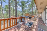 1 Block to Hiking Ruidoso Home with Game Room - Bed and Breakfast Ruidoso