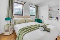 Luxury Designer Garden House with Private Parking - Prime Central London - Ideal for Families, Couples And Remote Work - Chambres d'hôtes Londres
