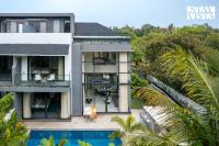 CASA JOE by StayVista luxurious 3BHK villa with Pvt Pool, Bathtub & Complimentary E-bikes - B&B Vagator