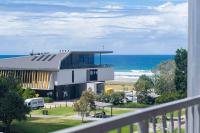 Oceanfront 2BR apartment near Beach Free Wi-Fi - B&B Gold Coast