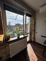 Loft Apartment Pechersk near Botanical - B&B Kyiv