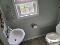 Large yard - Quiet area - 15 min to DC - B&B Falls Church