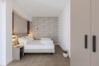 One-Bedroom Standard Apartment with Garden View