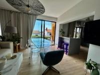 Sunny and Stylish apartment Bosh3 - Chambres d’hôtes Poreč