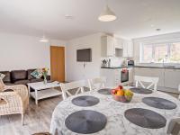 4 Bed in Newport 90251 - Chambres d’hôtes Newport