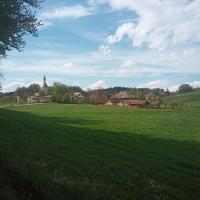 Burg 2 - Ferienwohnungen - B&B Taching am See