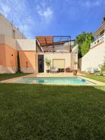 La corniche familiale - magnifique maison avec jardin et piscine à deux pas de la plage - Bed and Breakfast Marseille
