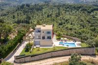 Villa Piedra Acharavi - B&B