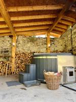 The Whisky Room - Highland Bothy by edradour1725 - B&B