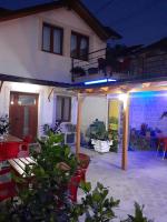 Bixhaku GuestHouse - Ferienwohnung Gjirokastra