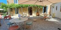 Le MAS CLEMENTINE - B&B
