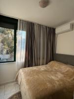 Samanta's Apartment - Bed and Breakfast Durrës