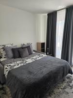 Lovely 1 bedroom vacation home with free parking. - Ferienwohnung Nizza