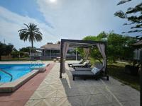 Chalé entero con Piscina, 700 m Playa Muchavista - Playa San Juan - Chambres d'hôtes El Campello