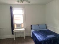 Bedroom close to stadiums and downtown - B&B Pittsburgh