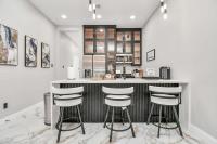 Houston's Marble Gem Near NRG & Medical Center - B&B Houston