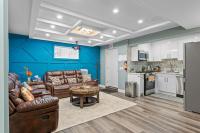 Private Family Entertainer's Suite - B&B Calgary