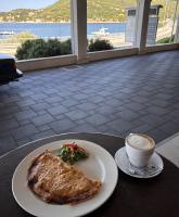 Seaside Apartment M Zaton 5 - Sea View & Parking - Chambres d’hôtes Zaton