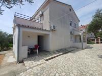 Apartment house Nena - B&B Krk