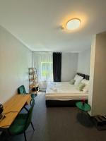 Doppel- oder Zweibettzimmer