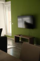 Green Apartment in Prishtina - B&B