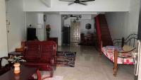 Bayan 10 Homestay, Ayer Keroh Guest House - 4bedrooms, 15minutes to town - B&B Kampung Bukit Katil
