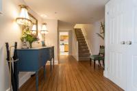 Central, beautiful home - with parking - B&B Bradford-on-Avon