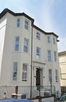 The Bournemouth Haven - Brought to you by Coastline Retreats - Grand 2 bedroom luxury apartment - 3 mins walk to beach - Superfast Wifi - Sleeps 6 - Chambres d’hôtes Bournemouth