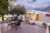 Endless Blue Seafront Retreat - Mikra Mantineia - B&B Almirón