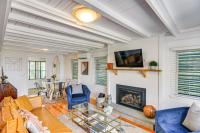 Coastal Portsmouth Home with Bay Access Near Newport - Chambres d’hôtes Portsmouth