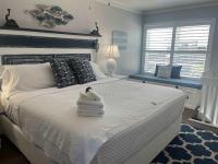 Mardi's Cozy Beach Townhome-Walk to Beach-Pool - Chambres d'hôtes Navarre