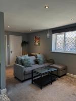 Two bed flat in Cardiff - B&B