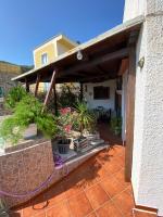 Magi - Flowers House - B&B Ponza