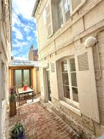 Albertine - Beautiful family home with exterior - Chambres d’hôtes Trouville-sur-Mer