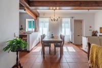 Charm House - City Center Oasis w/ Private Garden - Chambres d'hôtes Ponta Delgada