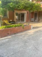 Bas de villa 2 à 5 couchages - B&B Évenos