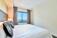 2 Bedroom Penthouse Retreat Water Views Pool Balcony - Bed and Breakfast Darwin