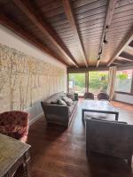 Fabuloso Bajo con Jardines - B&B Santander