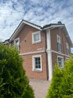 Melnrage Beach cozy apartments & terrace - pine view sea entry - B&B Klaipėda