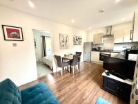 South Gyle House - SuperFast WiFi and Free Parking - 7 minutes from Edinburgh Airport - B&B Edimburgo