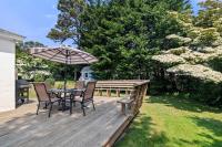 Updated Beach House Deck Outdoor Shower! - B&B