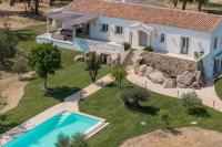 Villa Super Lusso e Design con Piscina - B&B San Pantaleo