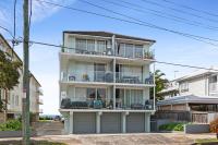 Beachfront Bliss Where Sea Breeze Meets Style - B&B