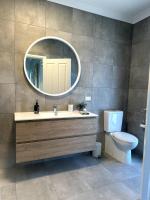 Ernie's Acre - B&B Watervale