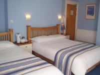 Dreibettzimmer