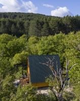 Pinehouse Urtkhva in Surami - Chambres d'hôtes Bugaura