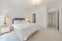 The Knightsbridge Deluxe Apt - Ferienwohnung London