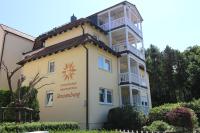 Appartementhaus Sonnenburg Fewo 17 - Bed and Breakfast Ostseebad Kühlungsborn