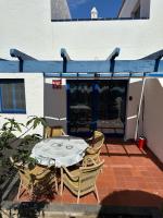 Sunny home in the center near the beach - B&B Caleta de Fuste
