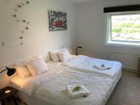 Onsala Resort villa by the sea with seclusive pool & jacuzzi! - B&B Onsala